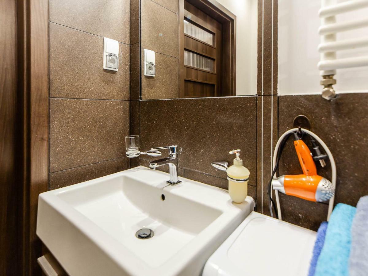 Apartament pomarańczowy z basenem,sauną-blisko morza. Kołobrzeg Zewnętrze zdjęcie