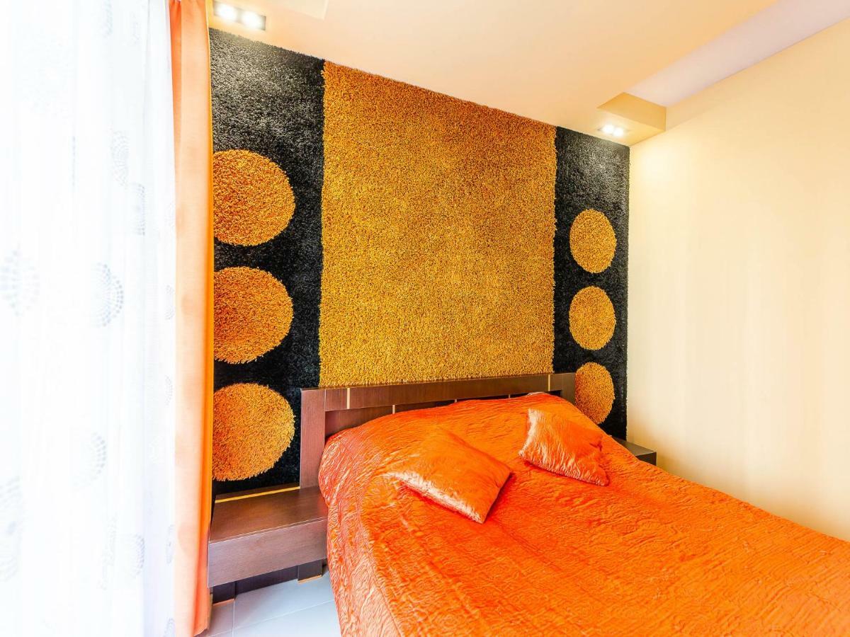 Apartament pomarańczowy z basenem,sauną-blisko morza. Kołobrzeg Zewnętrze zdjęcie