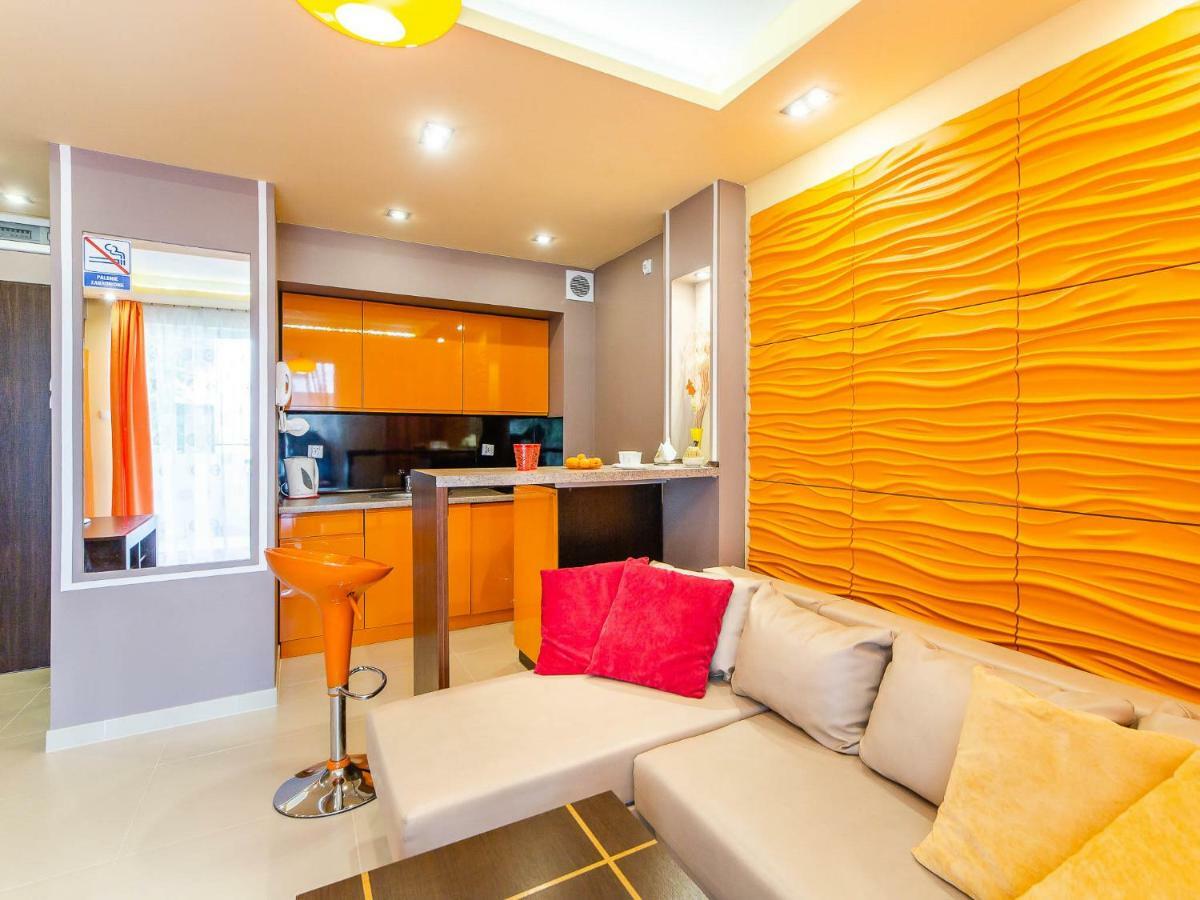 Apartament pomarańczowy z basenem,sauną-blisko morza. Kołobrzeg Zewnętrze zdjęcie