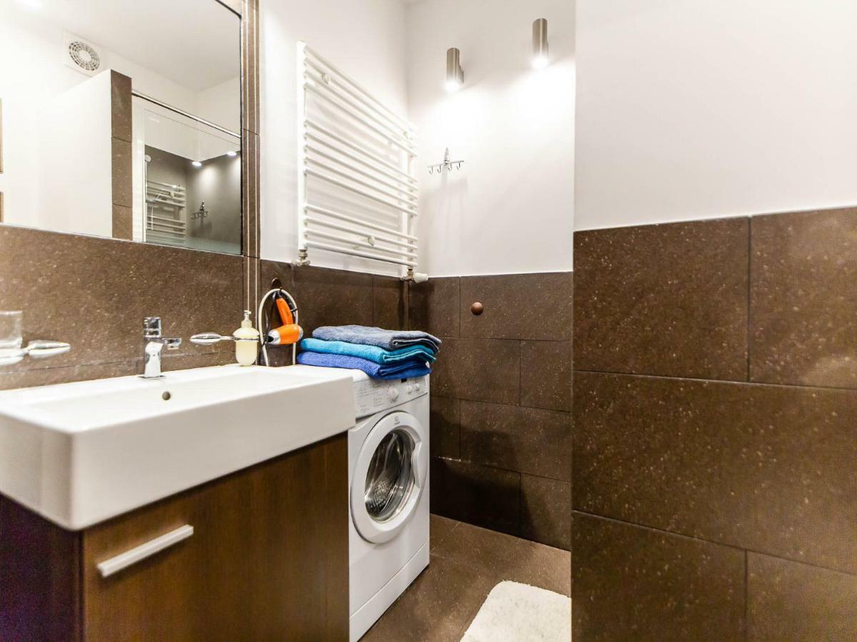 Apartament pomarańczowy z basenem,sauną-blisko morza. Kołobrzeg Zewnętrze zdjęcie