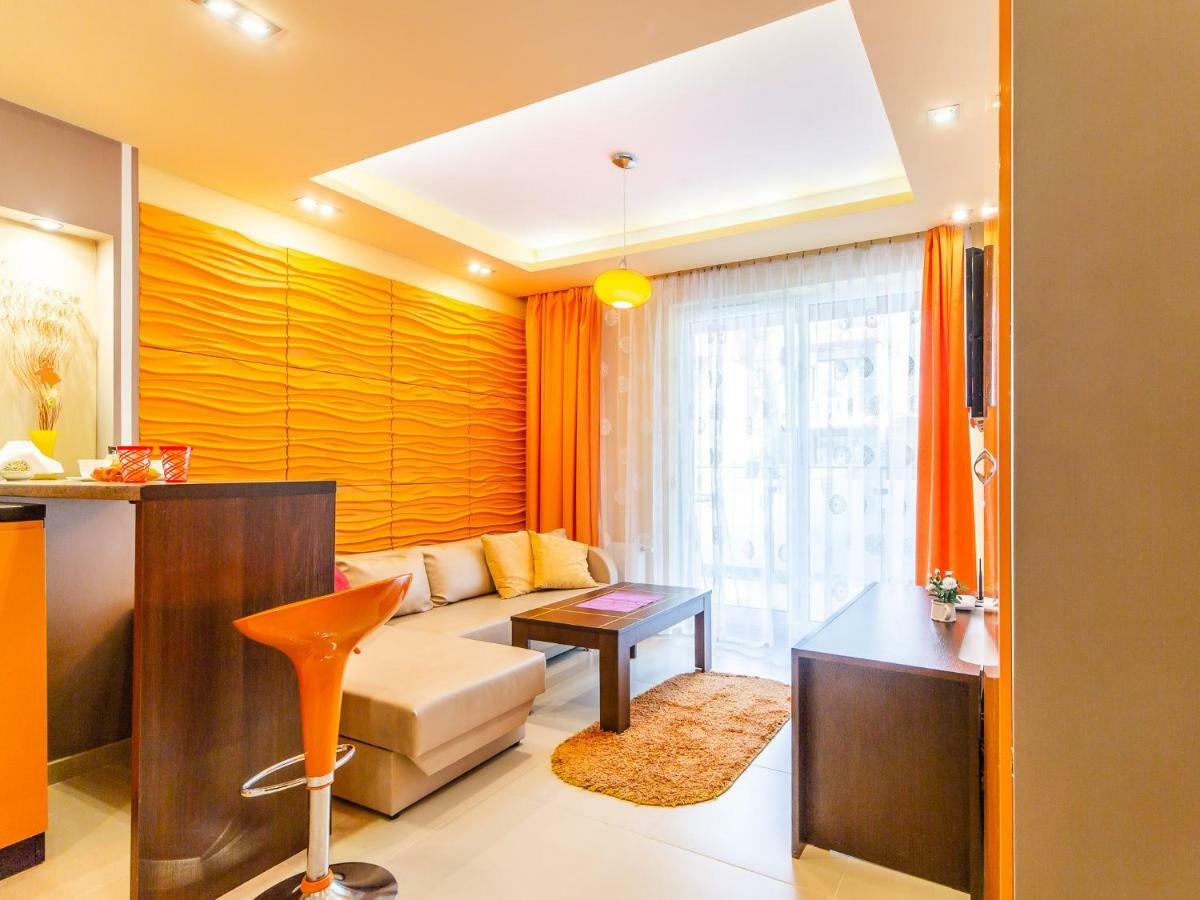 Apartament pomarańczowy z basenem,sauną-blisko morza. Kołobrzeg Zewnętrze zdjęcie